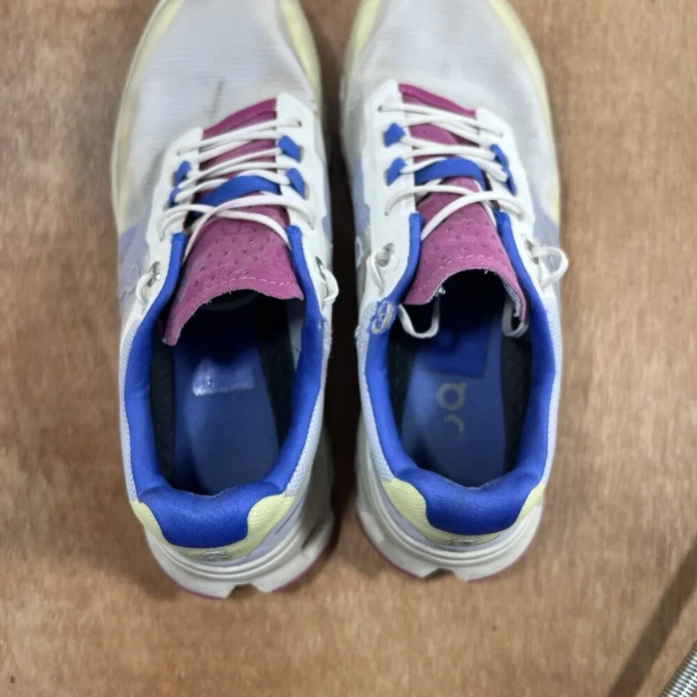 On Cloudvista Women's Size 8.5 Heather Rhubarb Trail Running Shoes Sneakers
